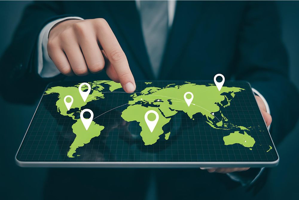 EOR vs Own Entity: How to Expand Internationally